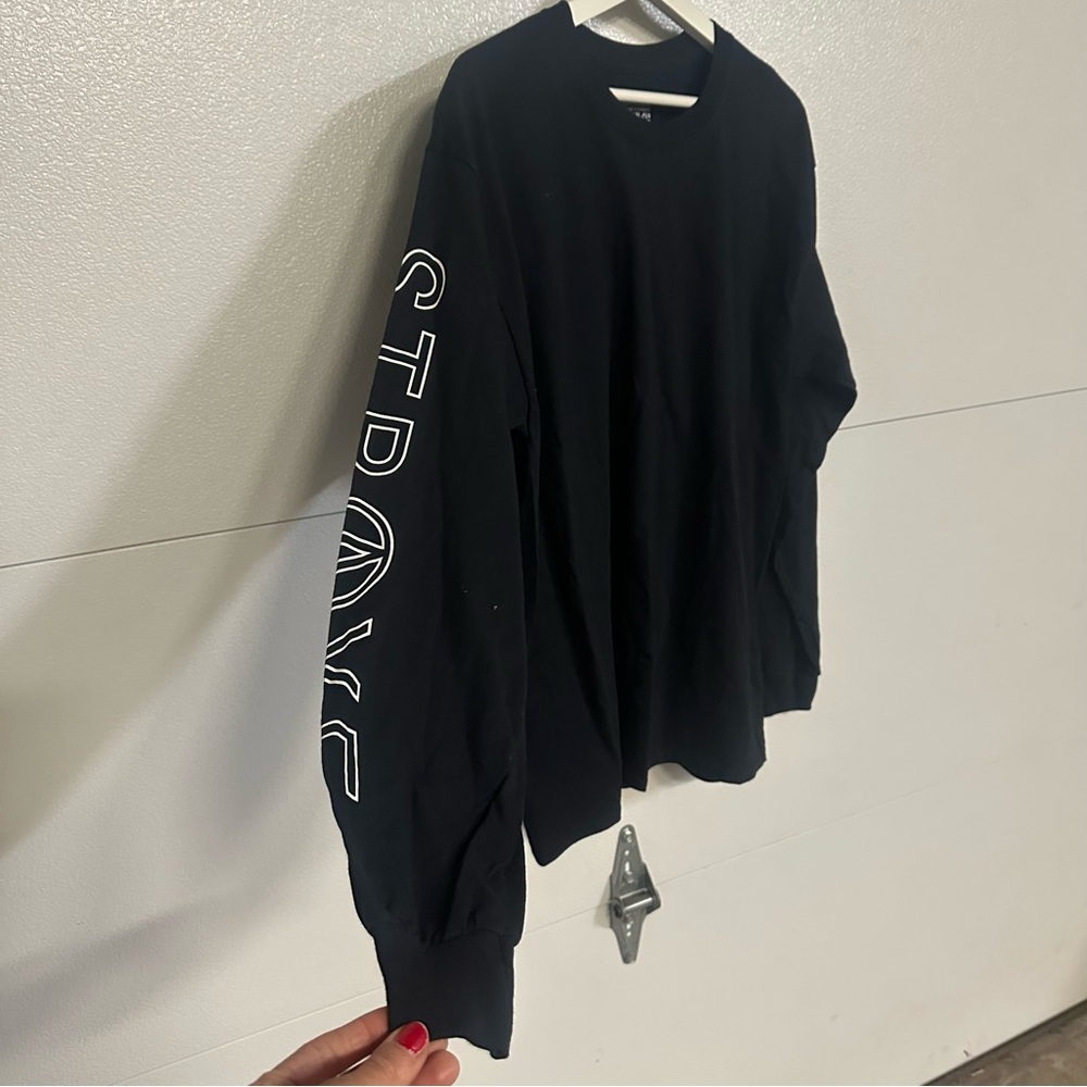 Straye Black Long Sleeve Tee t-shirt